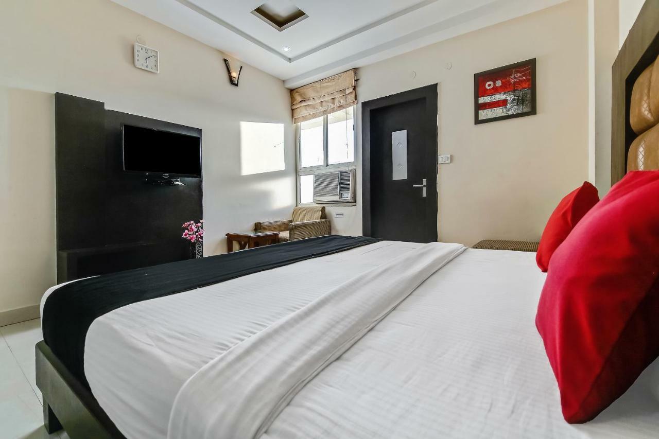 Capital O 32619 Hotel Sugar Palm Gwalior Exterior foto