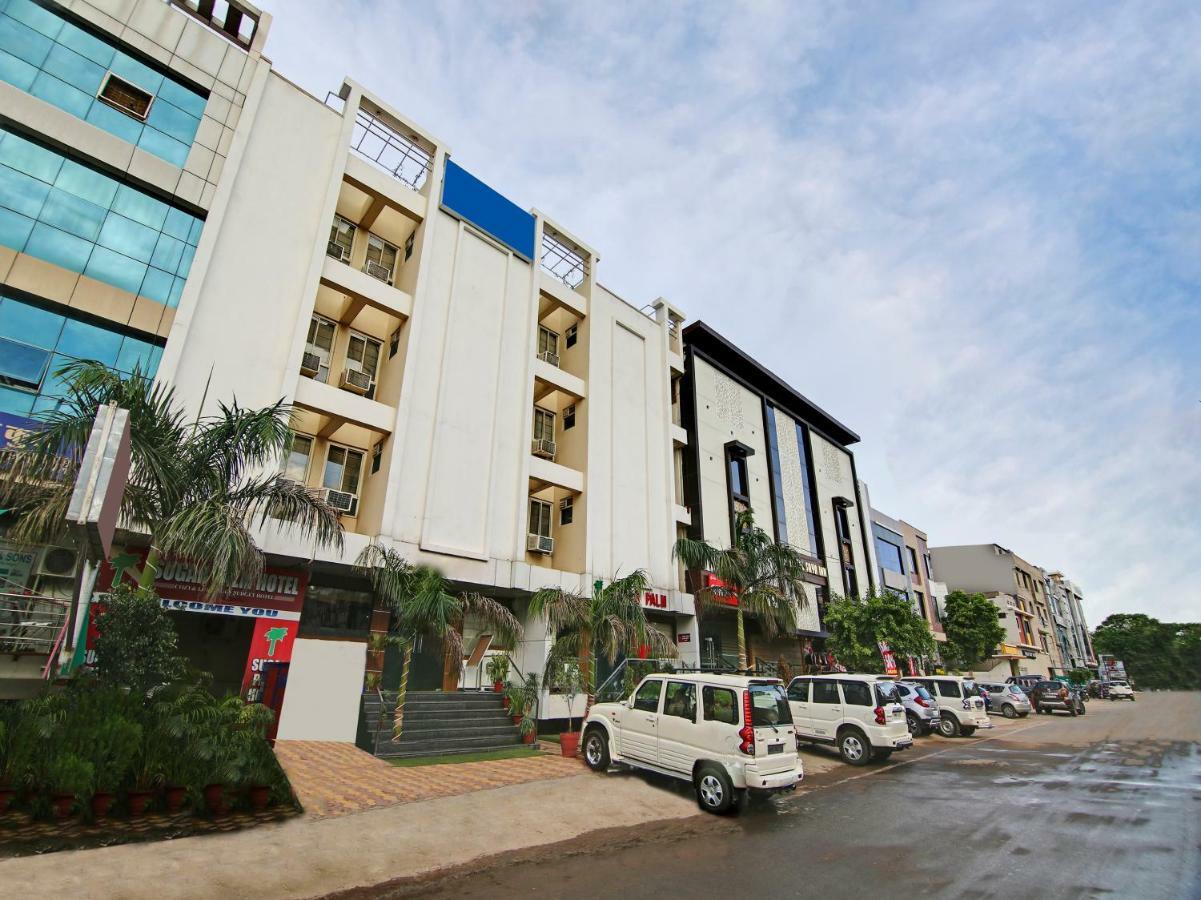 Capital O 32619 Hotel Sugar Palm Gwalior Exterior foto